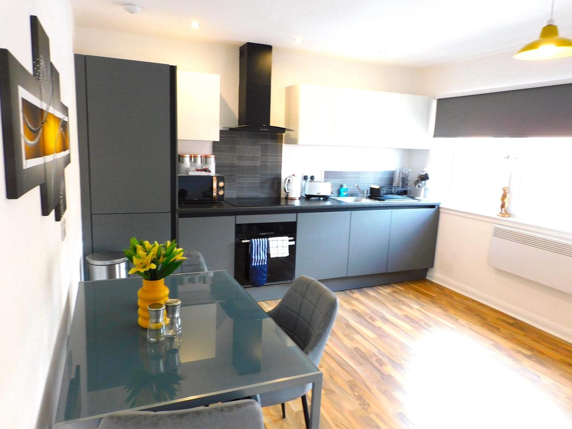 Newly Refurbished 1 Bed Apt In Hamilton Close To Station And Local Amenities Eksteriør billede